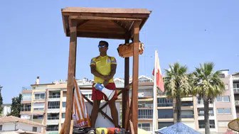 Kuşadası sahillerinde tatilciler için tam koruma dönemi