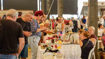 İzmir'de tasarruf dönemi: Kullanılmayan eşyalar değerleniyor