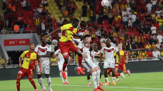 Göztepe'de savunma çöktü: İzmir ekibi ligin en çok gol yiyen takımı oldu