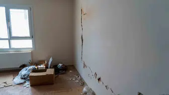 Turgutlu’da "ölüm binası" alarmı: Temel hatası sokağı tehdit ediyor