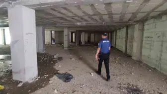Sandıklı'da huzur operasyonu: Metruk binalar didik didik arandı