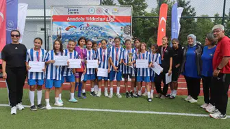 Manisalı genç yetenekler Erzincan’dan madalyayla döndü
