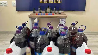 Sandıklı’da zehir tacirlerine geçit yok: Evde üretim yapan iki kişi suçüstü yakalandı