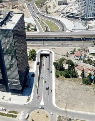 İzmir'in ulaşımında dev adım: Mürselpaşa'da kazma vuruldu