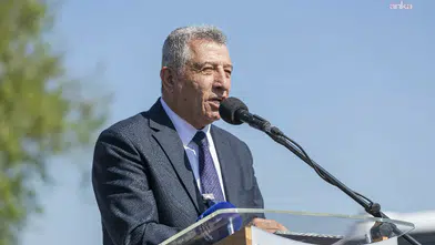 Tutuklu belediye başkanına bir darbe de bakanlıktan geldi; görevden uzaklaştırıldı