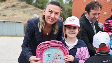 Denizli’de 4 Ekim coşkusu: Başkan Çavuşoğlu miniklerle barınağı ziyaret etti