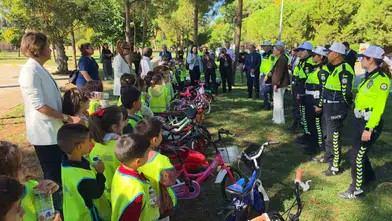 Nazilli'de miniklerin trafik karnesi: Hem kuralları öğrendiler hem de gönüllerince eğlendiler