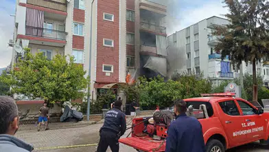 Aydın'da apartman dairesinde dumanlar yükseldi: Ekipler bölgeye sevk edildi