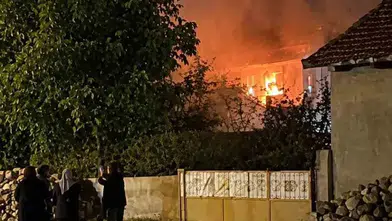 Şuhut’ta geceyi aydınlatan alevler: Mahalle sakinleri sokağa döküldü