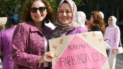 Manisa'da pembe yürüyüş: Sağlık için bir adım da sen at