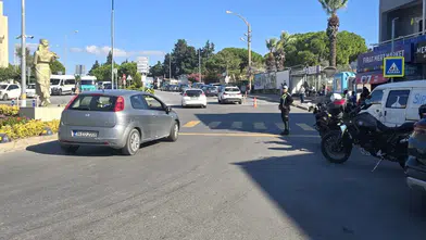 Çeşme’de yaya geçitleri mercek altında: İhlal yapan sürücülere ceza yağdı