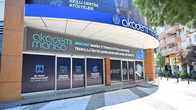 Manisa’da kodlama rüzgarı: Geleceğin yazılımcıları dijital dünyayı inşa ediyor