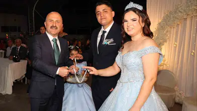 Çine’de çifte mutluluk: Vali Varol gençlerin nişan heyecanını paylaştı