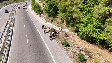 Marmaris’in zirvesinde çevre alarmı: Cam atıklar yangın davetiyesi çıkarıyor