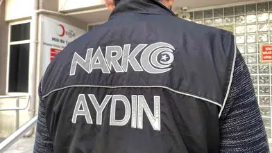 Kuşadası narkotik operasyonunda suçüstü: Zehir tacirleri adalete teslim edildi