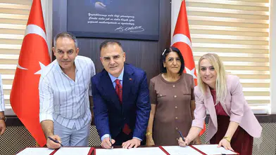 Düğerek Mahallesi'ne Sağlık Yatırımı: Aile Hekimliği ve Acil İstasyon İçin İmzalar Atıldı