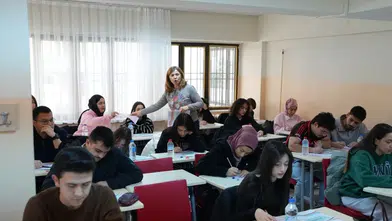 Denizli’de Sınav Maratonunda Gençlere Tam Destek: Ücretsiz YKS Kursu İçin Geri Sayım Başladı