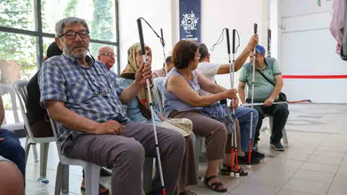 Aydın’da Görme Engelliler İçin Örnek Adım: 500 Beyaz Baston Özgürlüğe Dönüştü