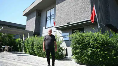 Kuşadası'nda Sanat Silsilesi: Selim Killi, Aile Mirasını Fırçasıyla Geleceğe Bağlıyor