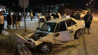 Söke’de Kavşakta Çarpışma: Motosiklet Sürücüsü ve Yolcu Hastanelik Oldu