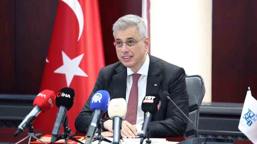 Bakan Memişoğlu: "ODTÜ gibi bilim yuvalarımızın desteğiyle sağlık sanayisini dünyanın en iyi teknolojisi haline getireceğiz"