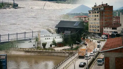 Tokat'ta 33 yıllık rekor kırıldı: Köprüler neden kontrollü yıkılıyor?