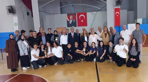 Geleceğin çevrecileri Efeler’de sahne aldı: Yarışmanın şampiyonları ödüllendirildi