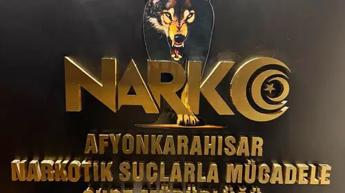 Afyonkarahisar’da narkotik operasyonu: Durdurulan araçtan uyuşturucu fışkırdı