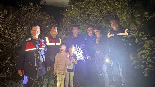 Kuşadası’nda ormanlık alanda kaybolan aile için seferberlik: Jandarma saatler sonra ulaştı