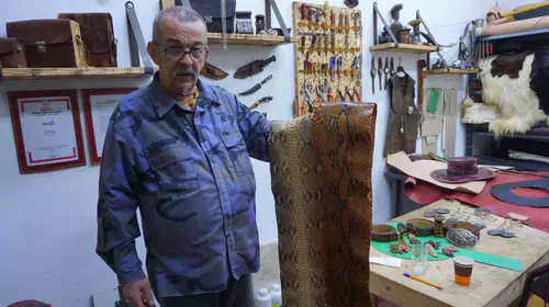 Deri ustası Mehdi Vudine'den sanayi tipi üretime başkaldırı: Zanaatım nefes alıyor