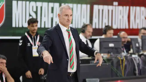 Kaf-Kaf'ın evindeki büyü bozuldu: Fenerbahçe İzmir’de hata yapmadı
