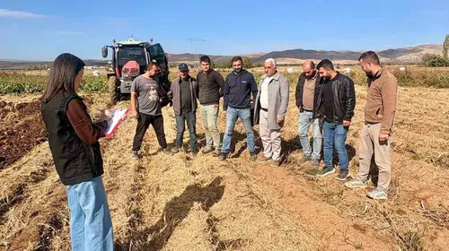 Afyonkarahisar’da tarımın rotası tarlada çiziliyor: Üreticinin derdine yerinde derman aranıyor