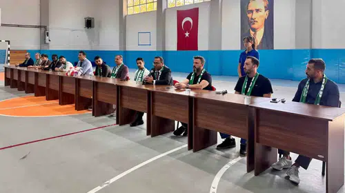 Yeşil sahaların yıldızları Menteşe’de gençlerle buluştu: Hedef spor dolu bir gelecek