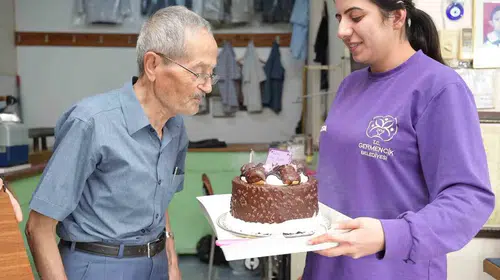Germencik’te ahilik geleneğine saygı duruşu: 67 yıllık ustaya anlamlı doğum günü sürprizi