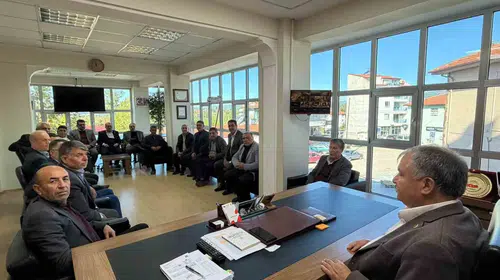 Beyağaç’ta muhtarlar günü buluşması: Başkan Pütün’den hizmet vurgusu