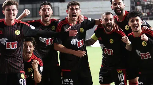 İzmir’de Atalay Yıldırım şov: Eskişehirspor geriden gelip Altay’ı dağıttı