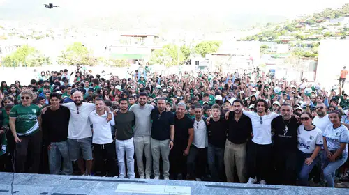 Bodrum FK’dan okullara yeşil beyazlı çıkarma: Miniklerin heyecanı görülmeye değerdi