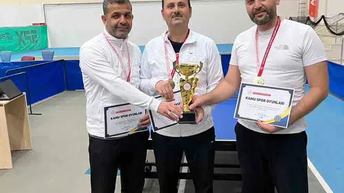 Müftülükte şampiyonluk coşkusu: Masadan zaferle ayrıldılar