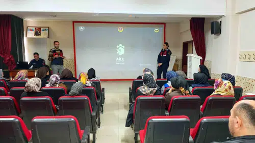 Çocukları madde bağımlılığından korumak için ailelere rehberlik eğitimi