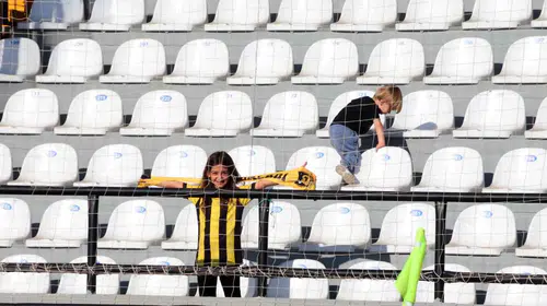 Tribünde üç kişilik ordu: İstanbulspor sevgisi engel tanımadı