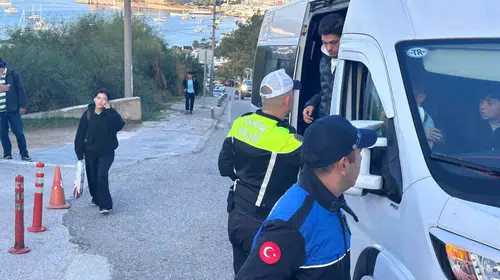 Bodrum’da servis araçlarına yakın takip: Öğrencilerin güvenliği için denetim mesaisi