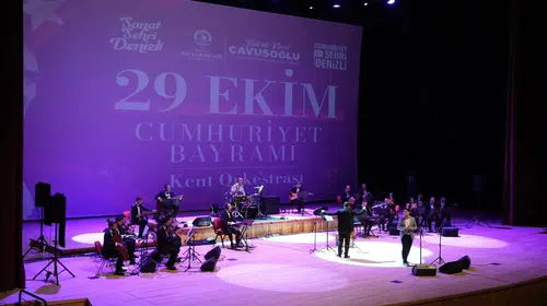 Denizli'de Cumhuriyet ateşi bilim ve sanatla yandı