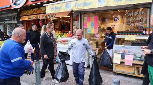 Buca'da gıda operasyonu: Raflardaki gizli tehlike imha edildi