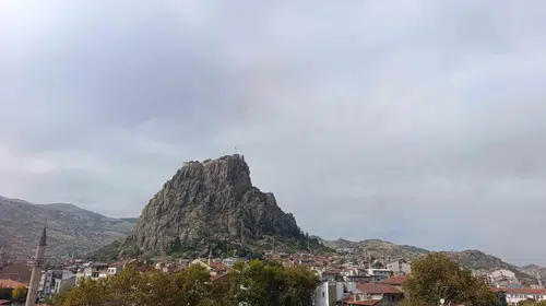 Afyonkarahisar için yağmur alarmı: Haftanın ilk gününde hava dönüyor