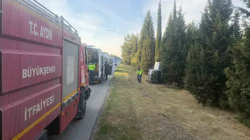 Germencik’te kontrolden çıkan araç devrildi: 2 yaralı