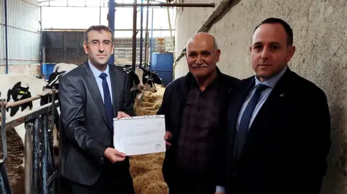 Uşak’ta hayvancılıkta kalite çıtası yükseliyor: İki işletmeye daha temiz raporu