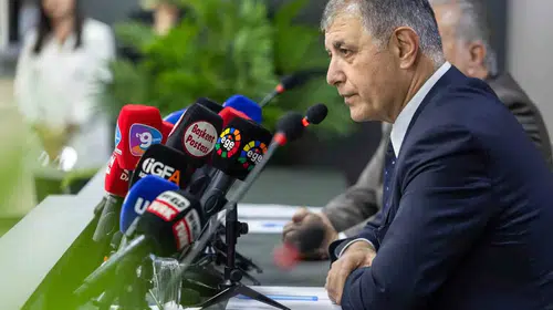 Cemil Tugay’dan İzmir esnafına çifte müjde: Su faturalarında indirim dönemi başlıyor