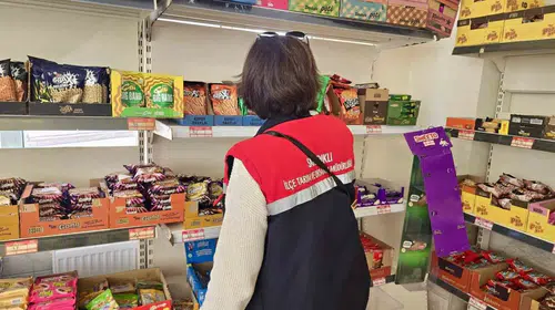 Sandıklı mutfaklarında hijyen mesaisi: Ekipler sahaya indi