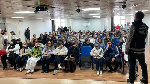 Gençleri koruma kalkanı annelerden başlıyor: Afyonkarahisar’da kritik eğitim