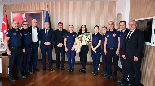 Ateşin ortasında görev yapanlara Çerçioğlu’ndan moral ziyareti